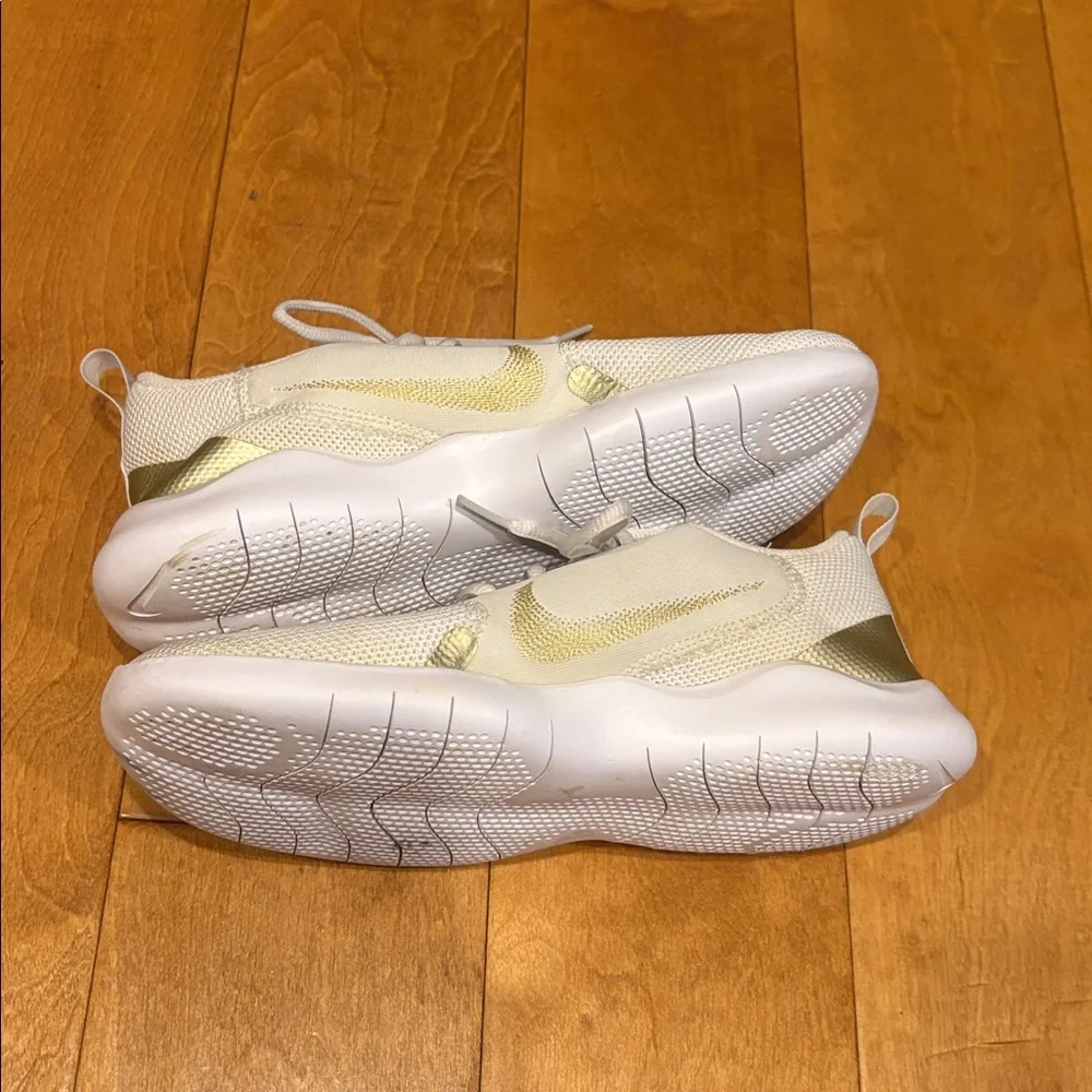 Nike Flex Experience Run 10 sneakers